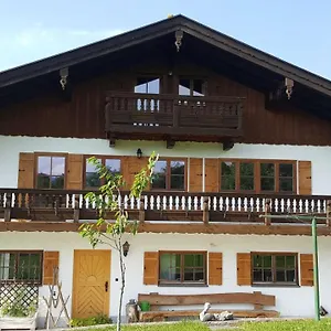 Maria Schnitzenbaumer Bauernhof